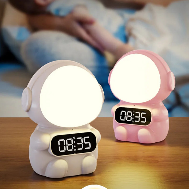 Despertador infantil astronauta con luz nocturna