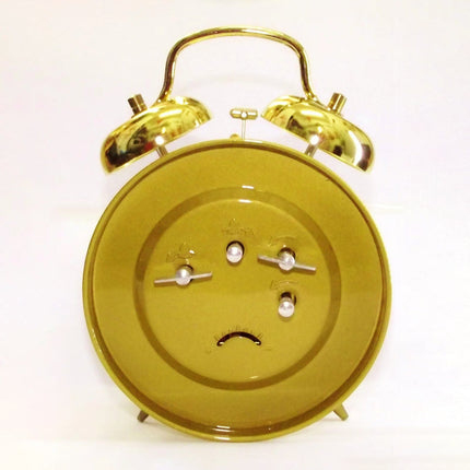 Reloj despertador de cuerda con campanas