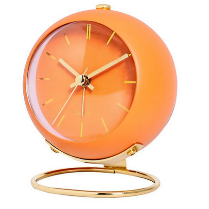 Reloj despertador naranja de estilo vintage