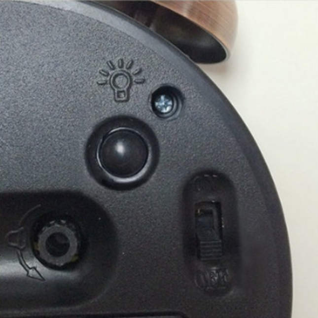 Despertador retro con campanas a pilas