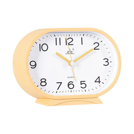 Reloj despertador analógico de forma ovalada