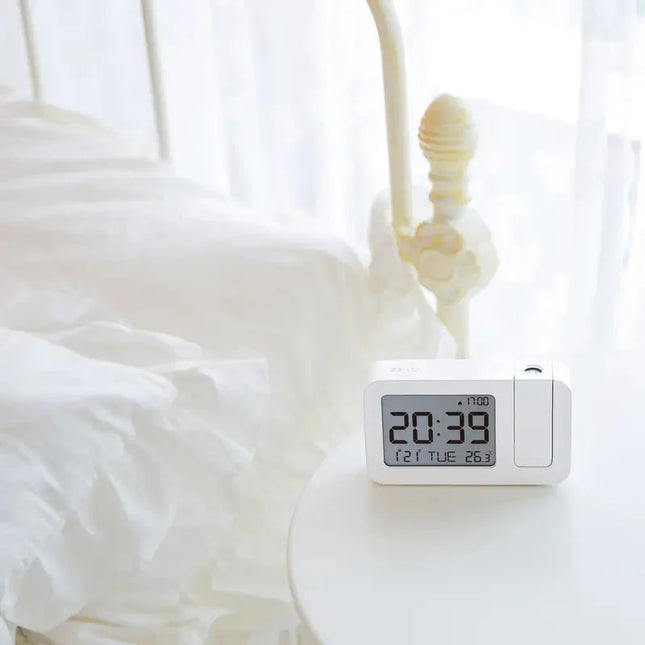 Despertador con proyector para adolescente