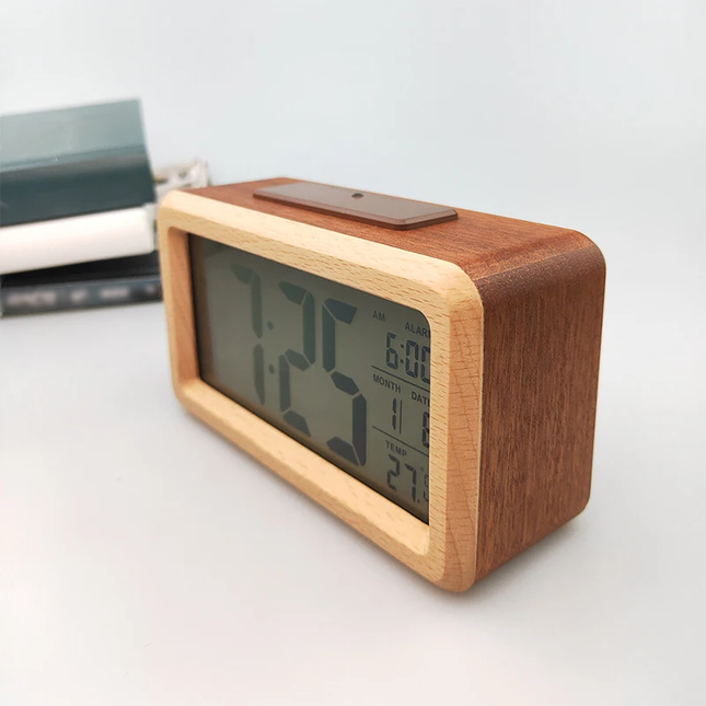 Despertador digital de madera con temperatura