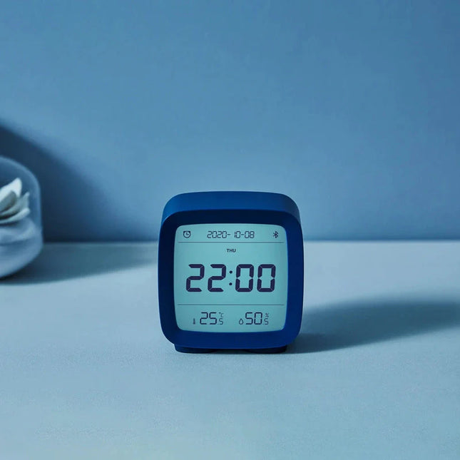 Despertador de viaje digital a pilas