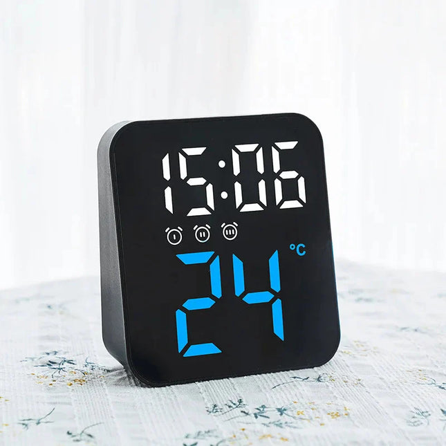 Despertador de viaje digital moderno