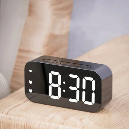 Reloj despertador digital con pantalla LED