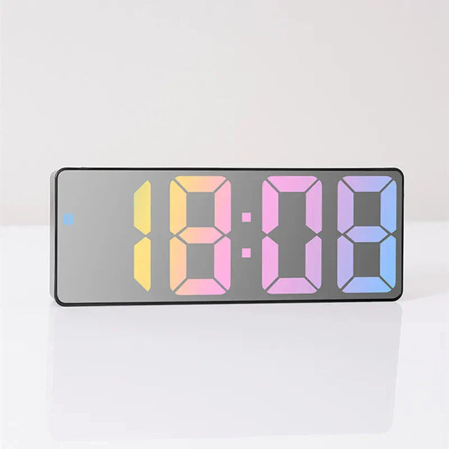 Despertador numérico con pantalla de colores