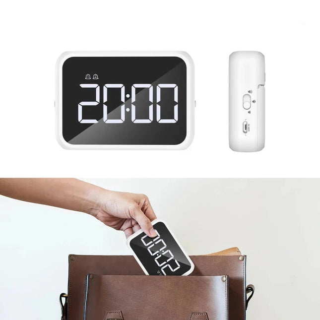 Pequeño despertador digital de viaje