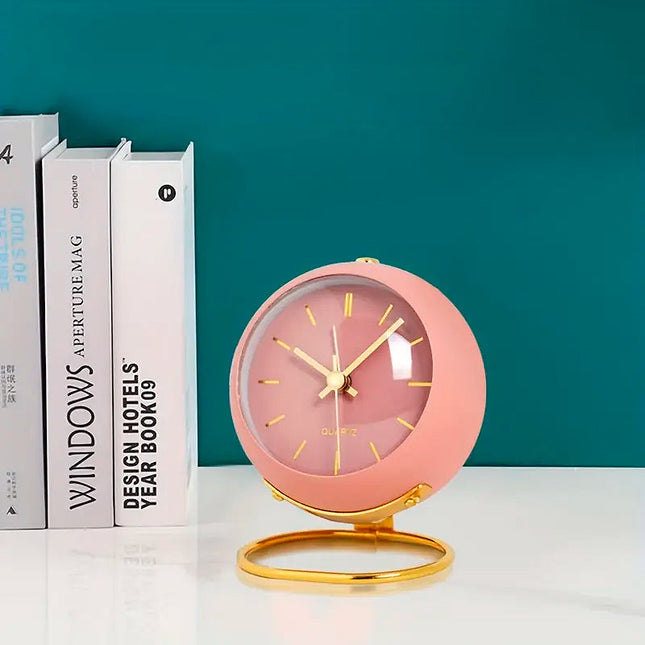 Pequeño despertador vintage de color rosa